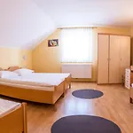 Gasthuis Beno Starše