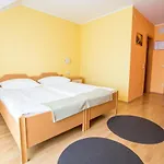 Beno 3* Starše