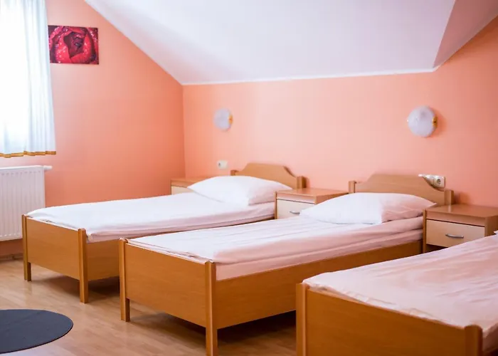 Beno ゲストハウス 3*